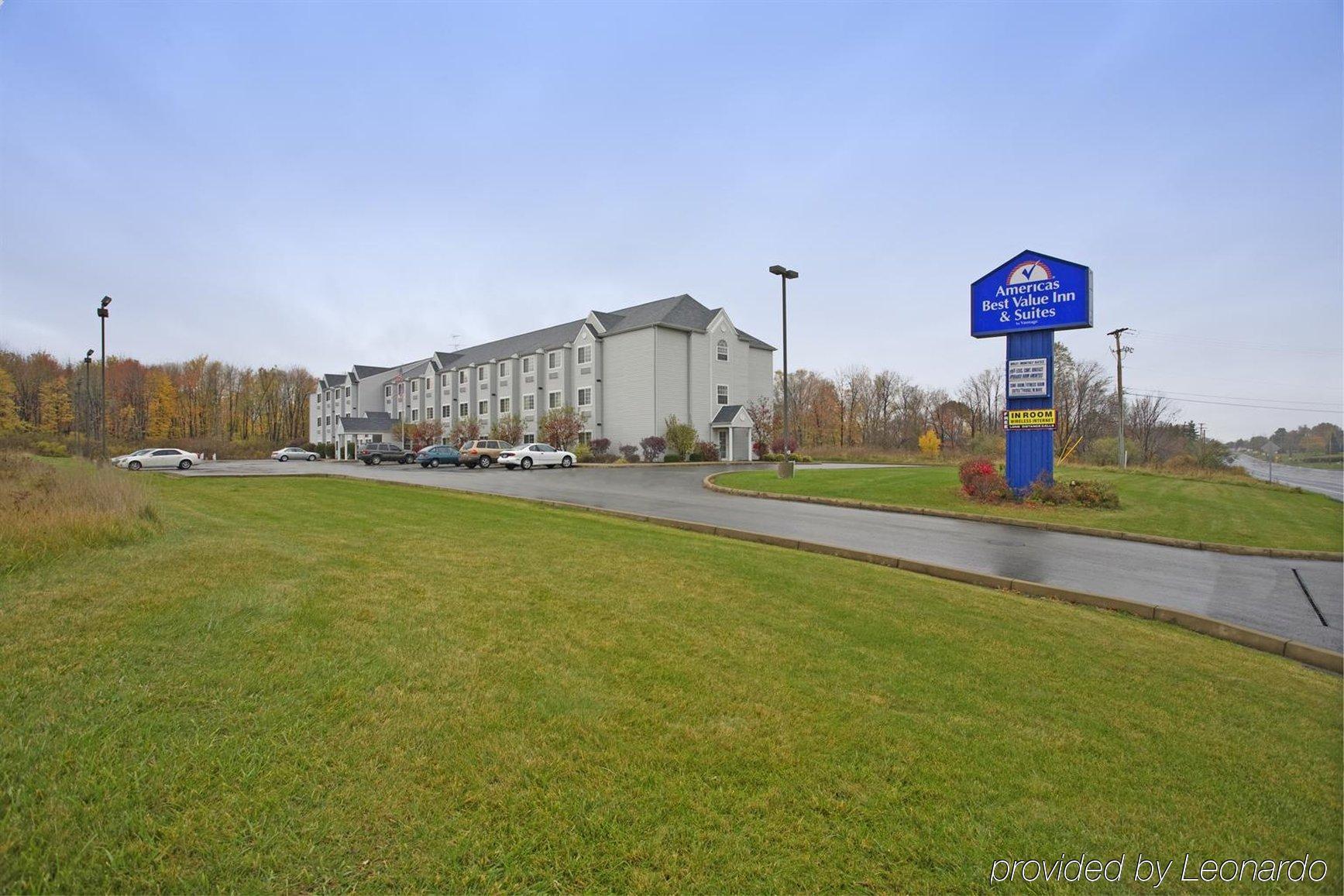 Quality Inn & Suites North Lima - Boardman Eksteriør billede